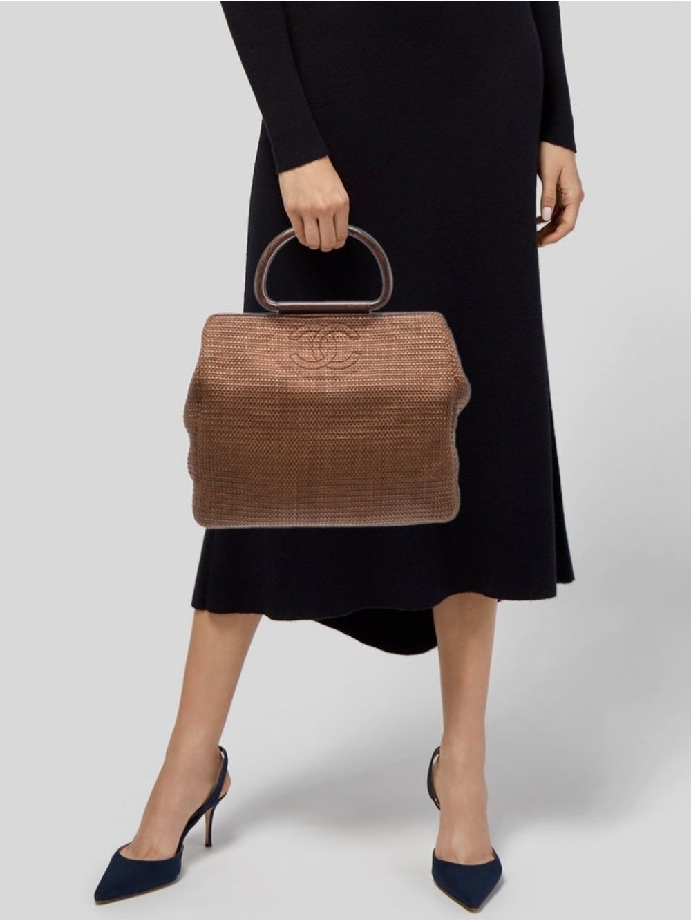 CHANEL Brown Woven Top-Handle Bag - Picture 5 of 7